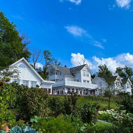 Отель Haaheim Gaard Uggdal Экстерьер фото
